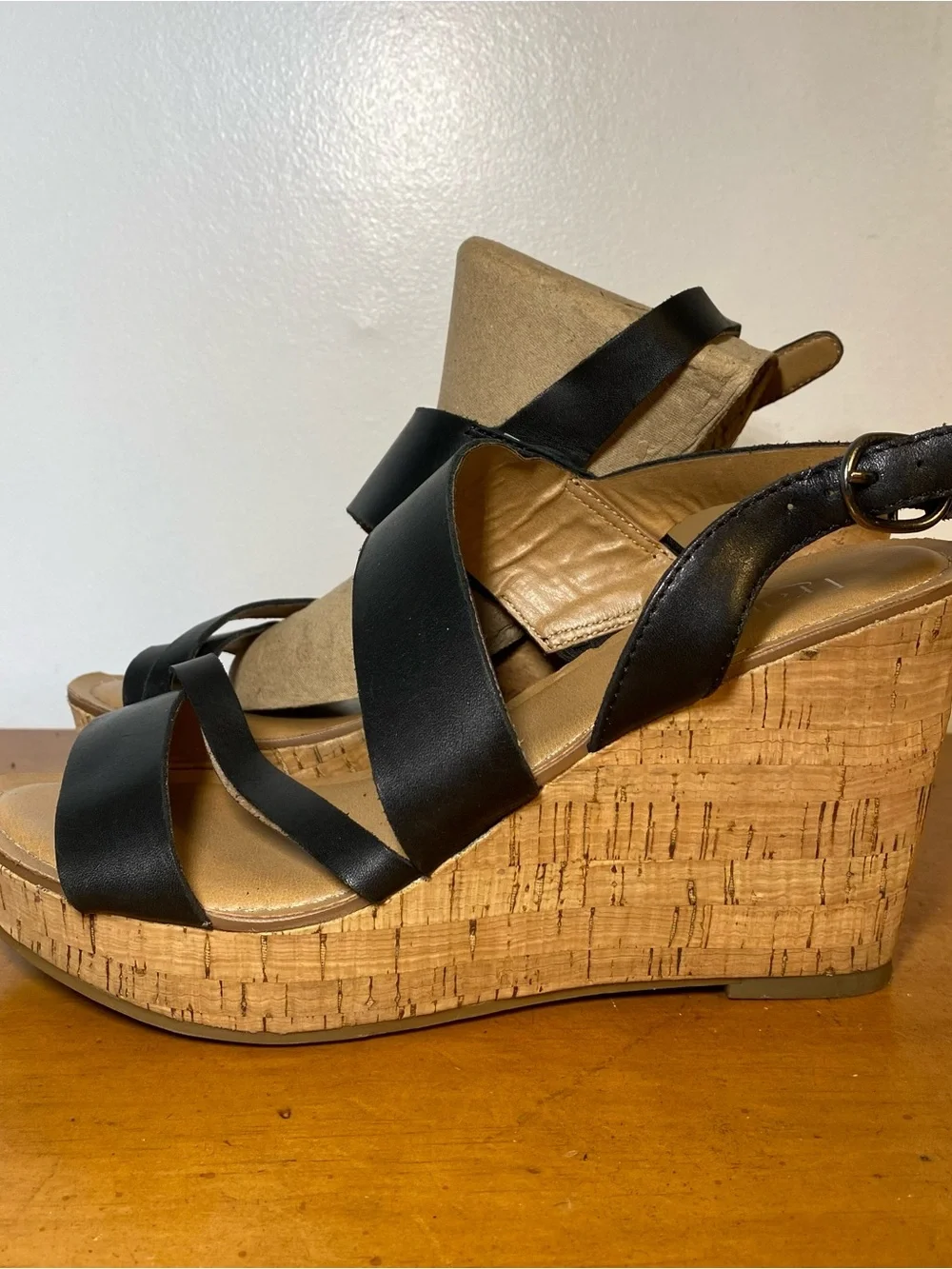 Franco Sarto Women’s 7 Black Leather Strappy Cork Wedges Heels Cooper Sandals